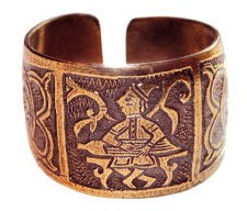 Перстень с изображением гусляра Славяне
медь
На перстне изображён гусляр – символ веселого расположения духа и творческого вдохновения.